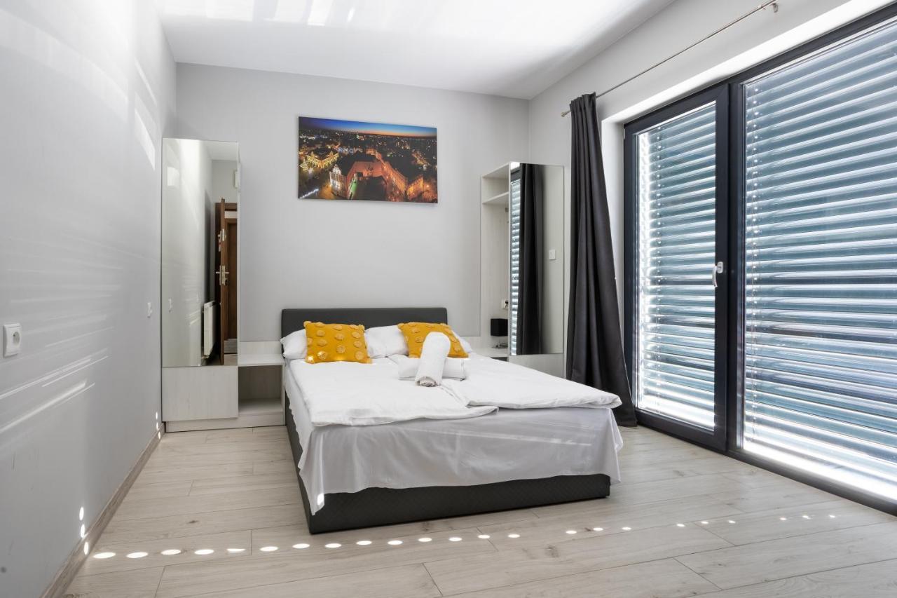 Noclegijarocin Bed & Breakfast Екстериор снимка