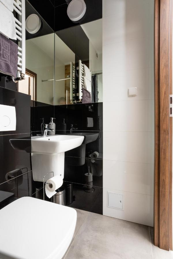 Noclegijarocin Bed & Breakfast Екстериор снимка