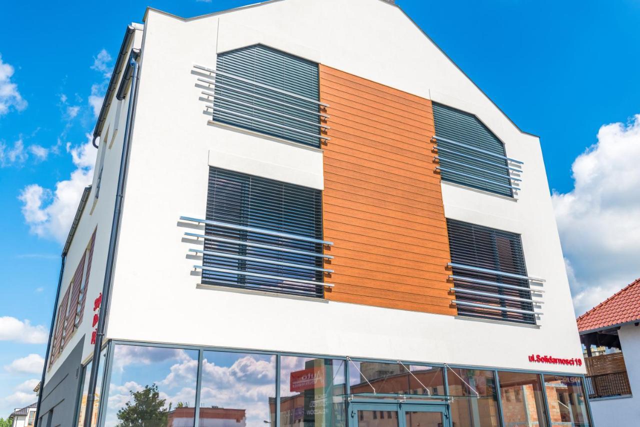 Noclegijarocin Bed & Breakfast Екстериор снимка